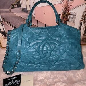 Chanel Matelasse Seat Hit Two Way Tote Bag